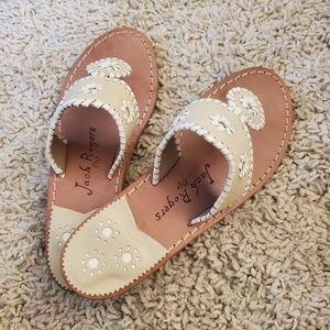 EUC Jack Rogers Palm Beach Thong Sandal - white/bone leather, size 6.5N